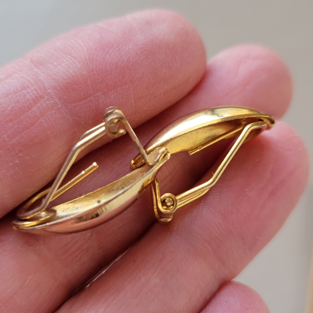 Vintage Monet Silver-tone & Unsigned Gold-tone Clip-On Earrings ~ 1970s? - Picture 9 of 16